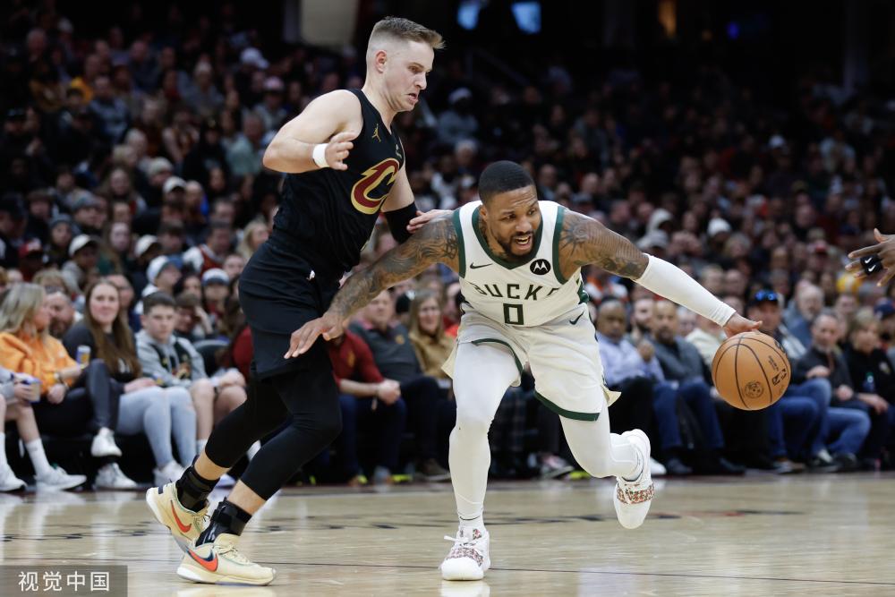 的领导下展 的领导下展